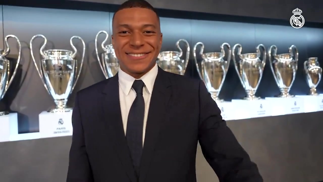 【中文字幕】皇马官方7分钟视频带你看懂姆巴佩首秀全过程