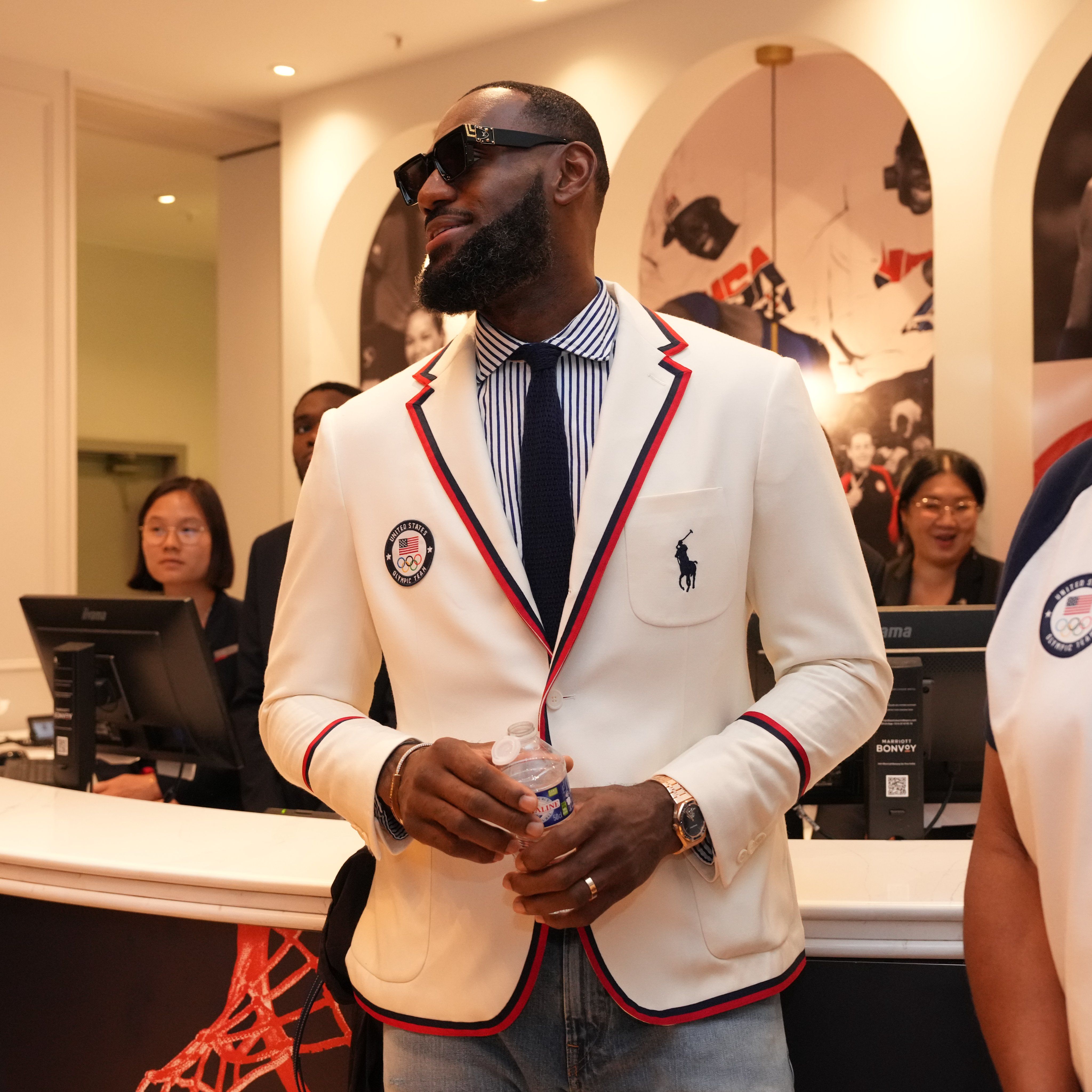 勒布朗·詹姆斯：很荣幸成为奥运会开幕式的旗手 我希望这能够激励下一代 