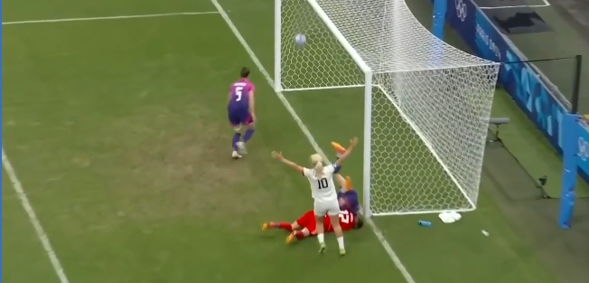 奥运女足赛报：史密斯双打普格传射威廉姆斯锁定胜局美国4-1德国连胜两场