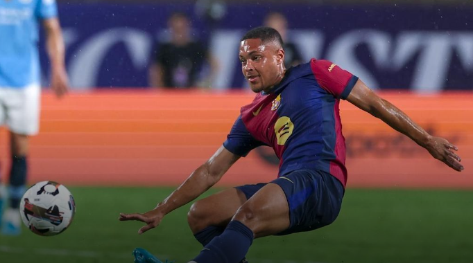 每体:巴萨拒绝拉齐奥2000万购买罗克50%所有权的提议