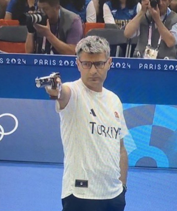 土耳其射击大叔已申请商标,切尔西前锋杰克逊曾模仿其标志性动作